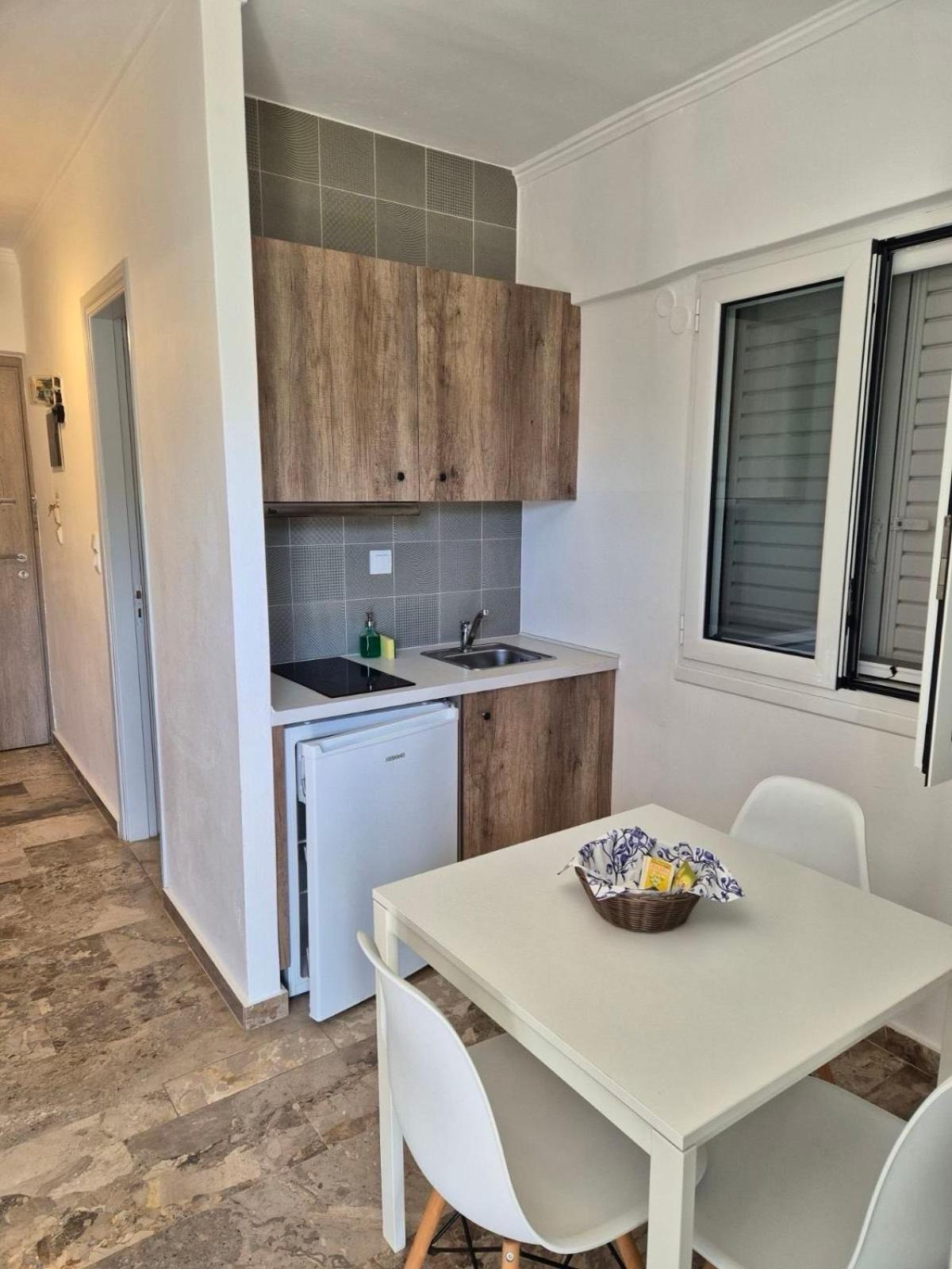 Drossinos Studios Poros Town Екстериор снимка