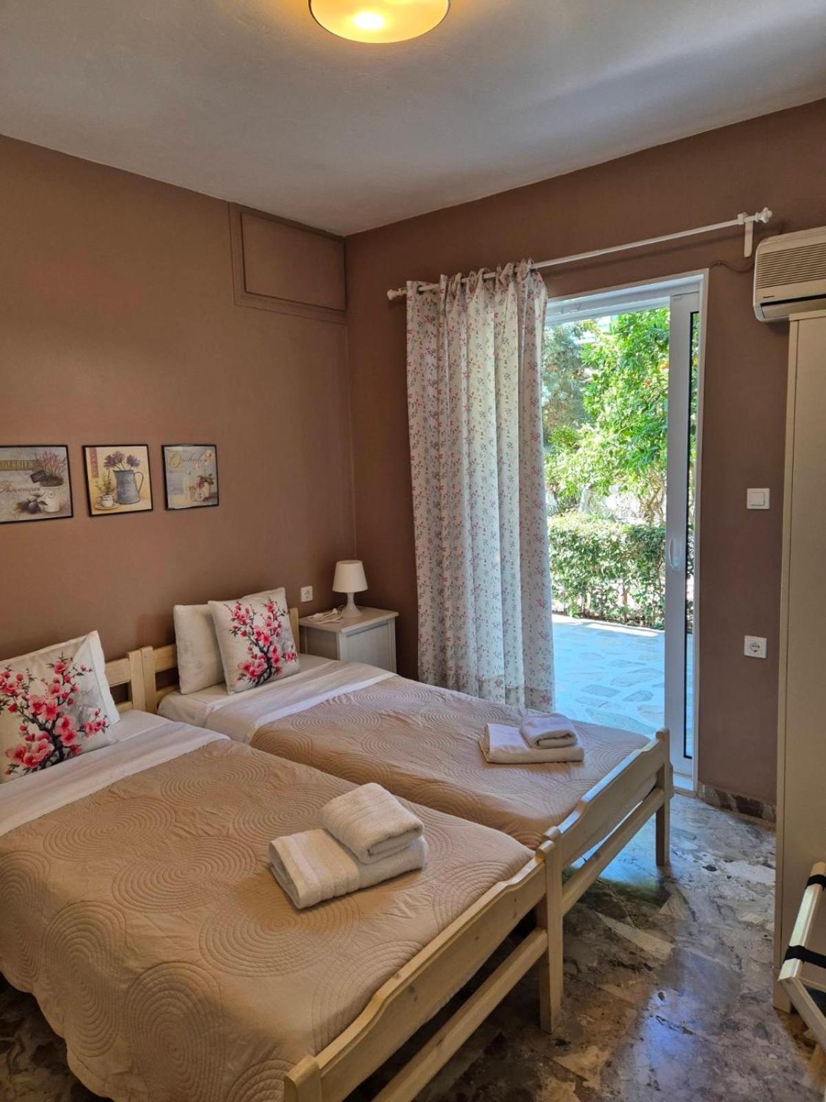 Drossinos Studios Poros Town Екстериор снимка