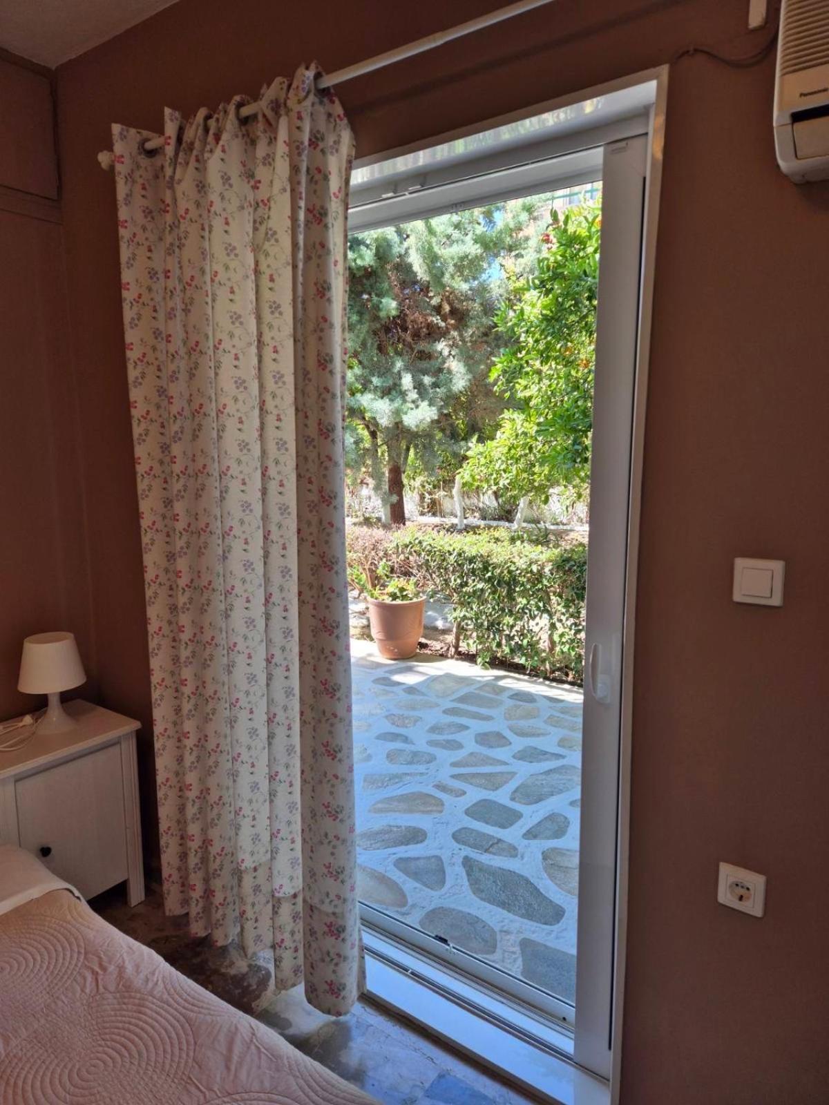 Drossinos Studios Poros Town Екстериор снимка