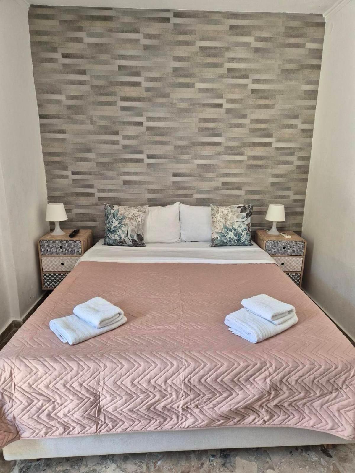 Drossinos Studios Poros Town Екстериор снимка