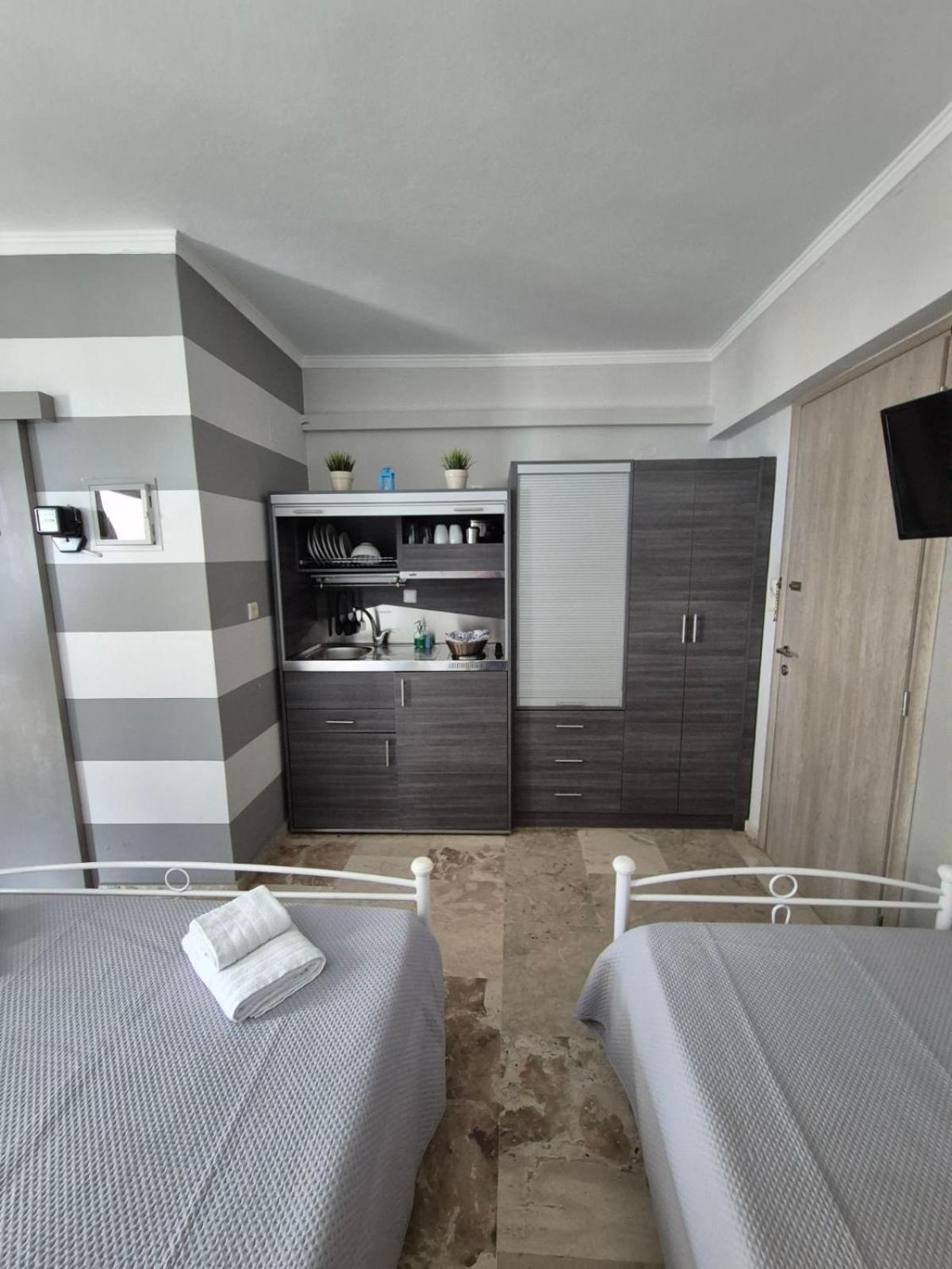 Drossinos Studios Poros Town Екстериор снимка