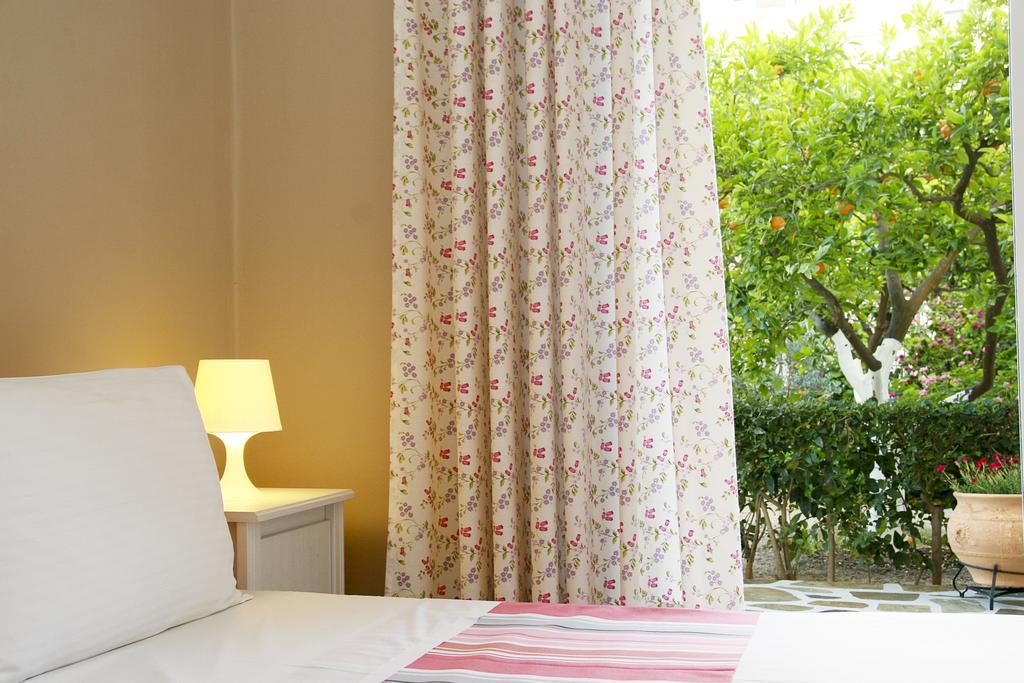 Drossinos Studios Poros Town Екстериор снимка