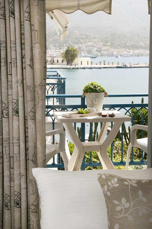 Drossinos Studios Poros Town Екстериор снимка